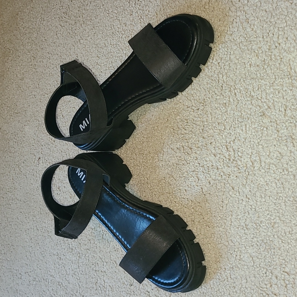 Mia Black Chunky Sandals View 4